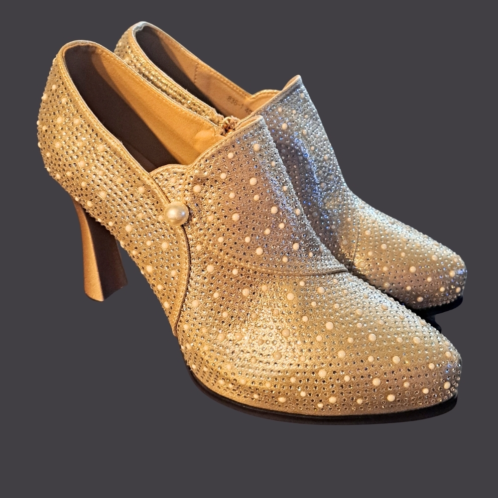 Gold Rhinestone & Pearl Embellished Party Heels – Size EU 40 (Fits ~8.5/9)